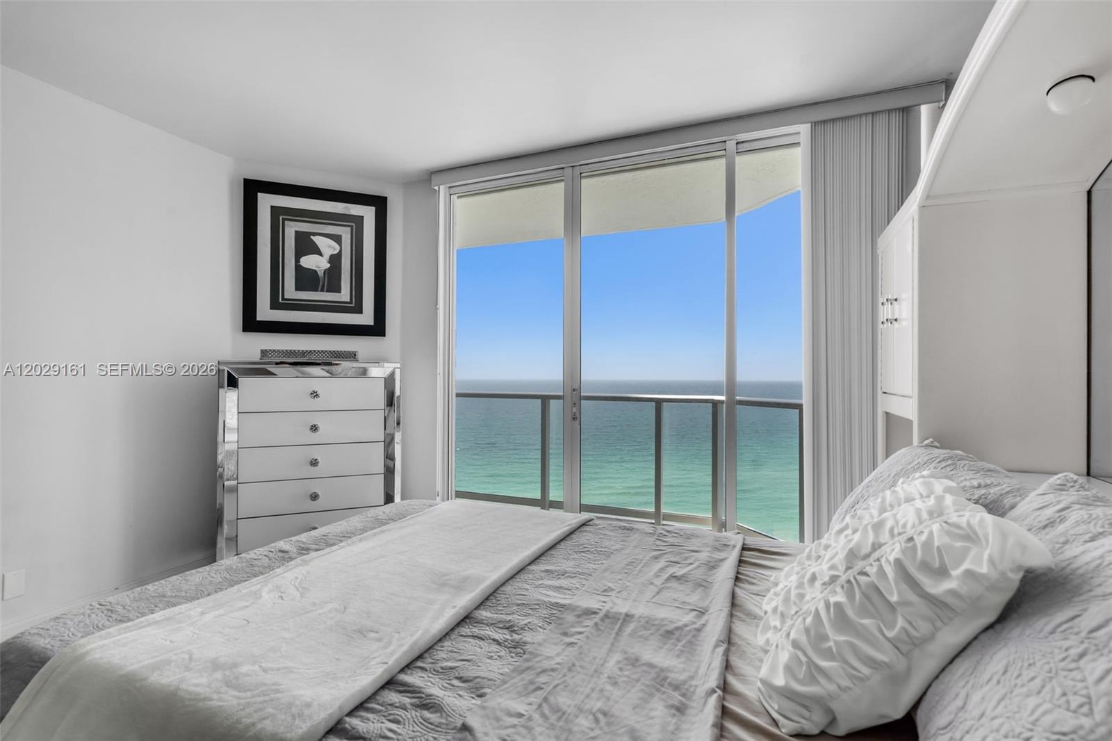 OCEANIA III CONDO - Residential