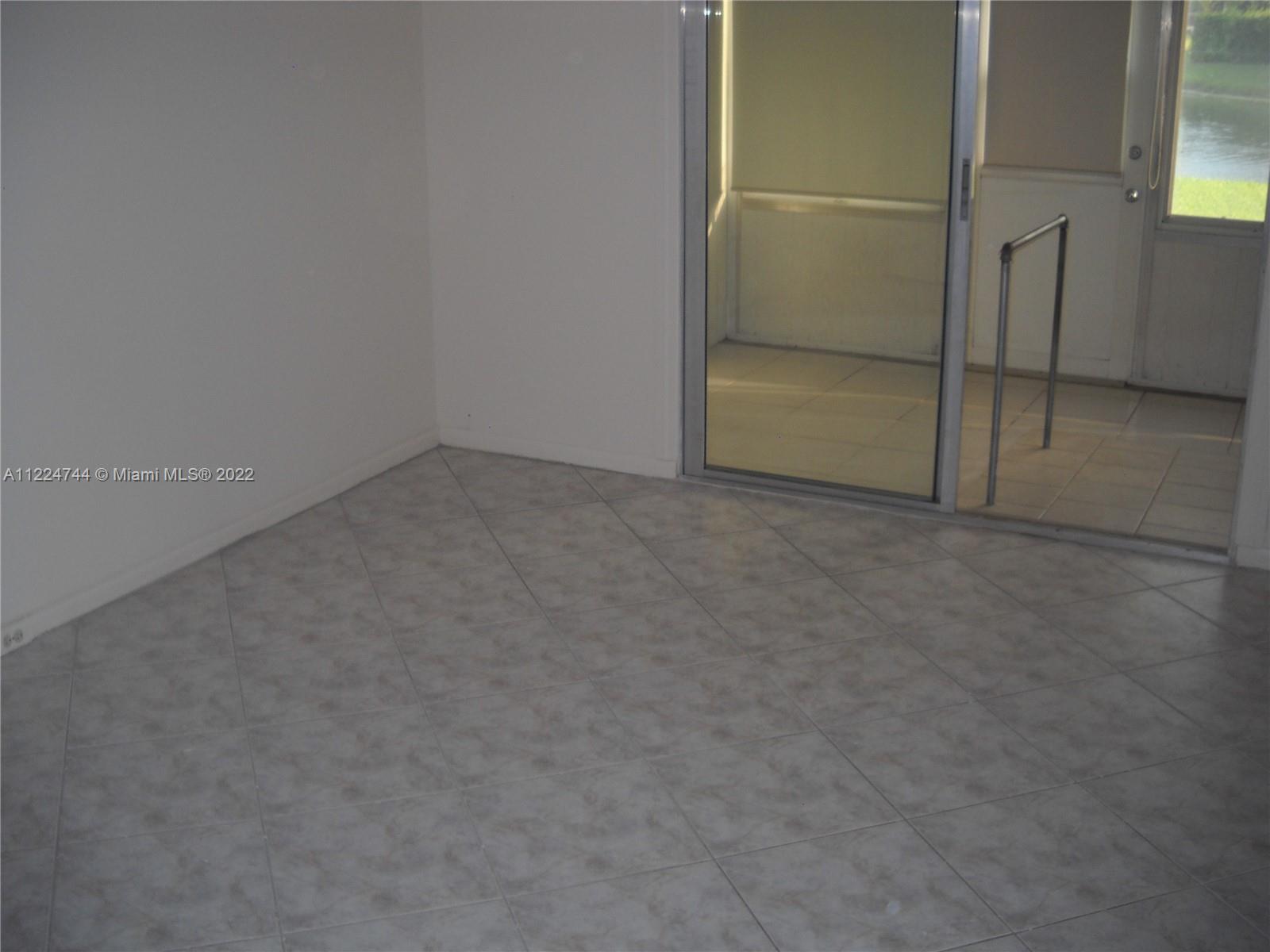 ISLEWOOD D CONDO - Residential