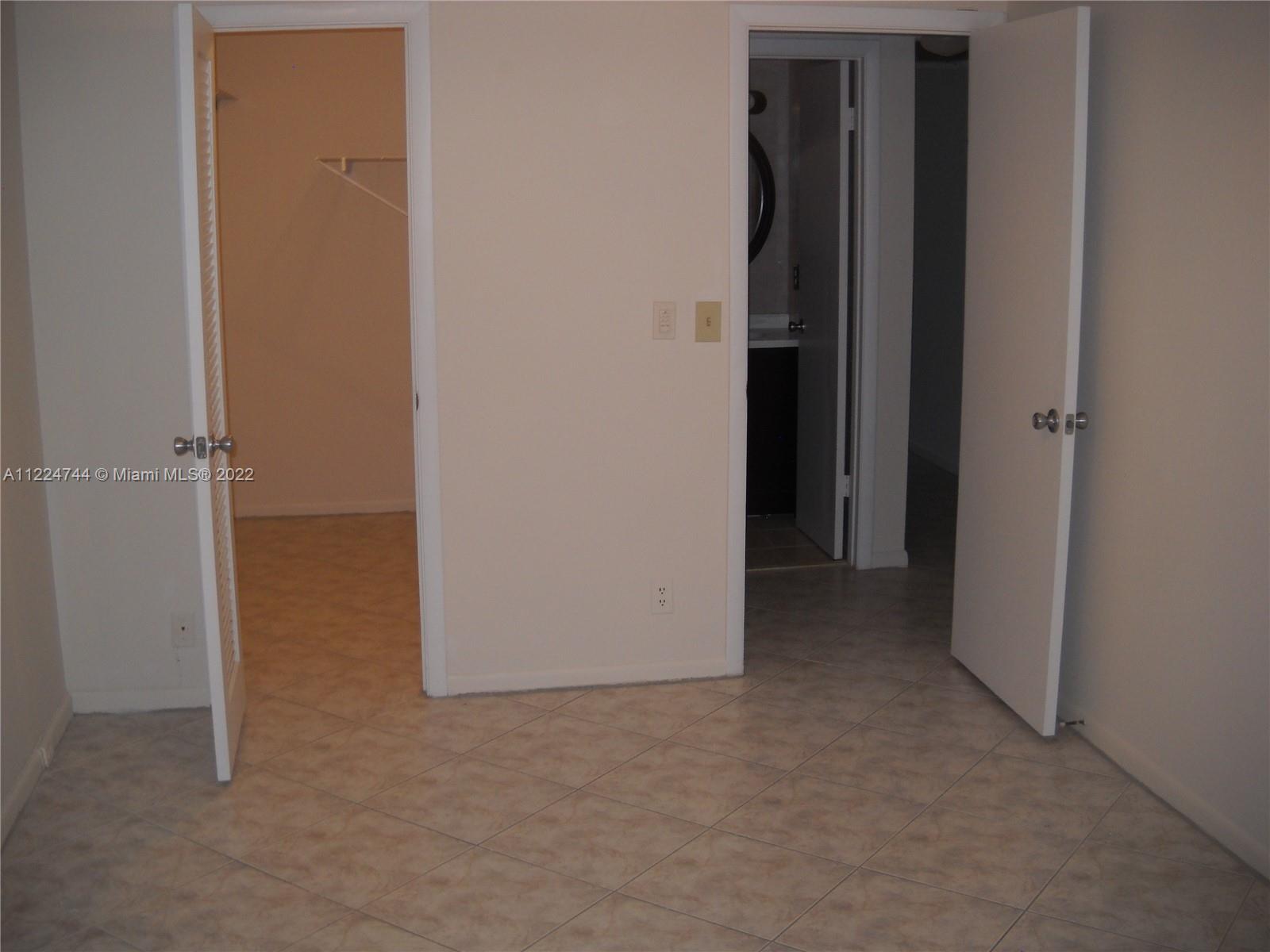 ISLEWOOD D CONDO - Residential