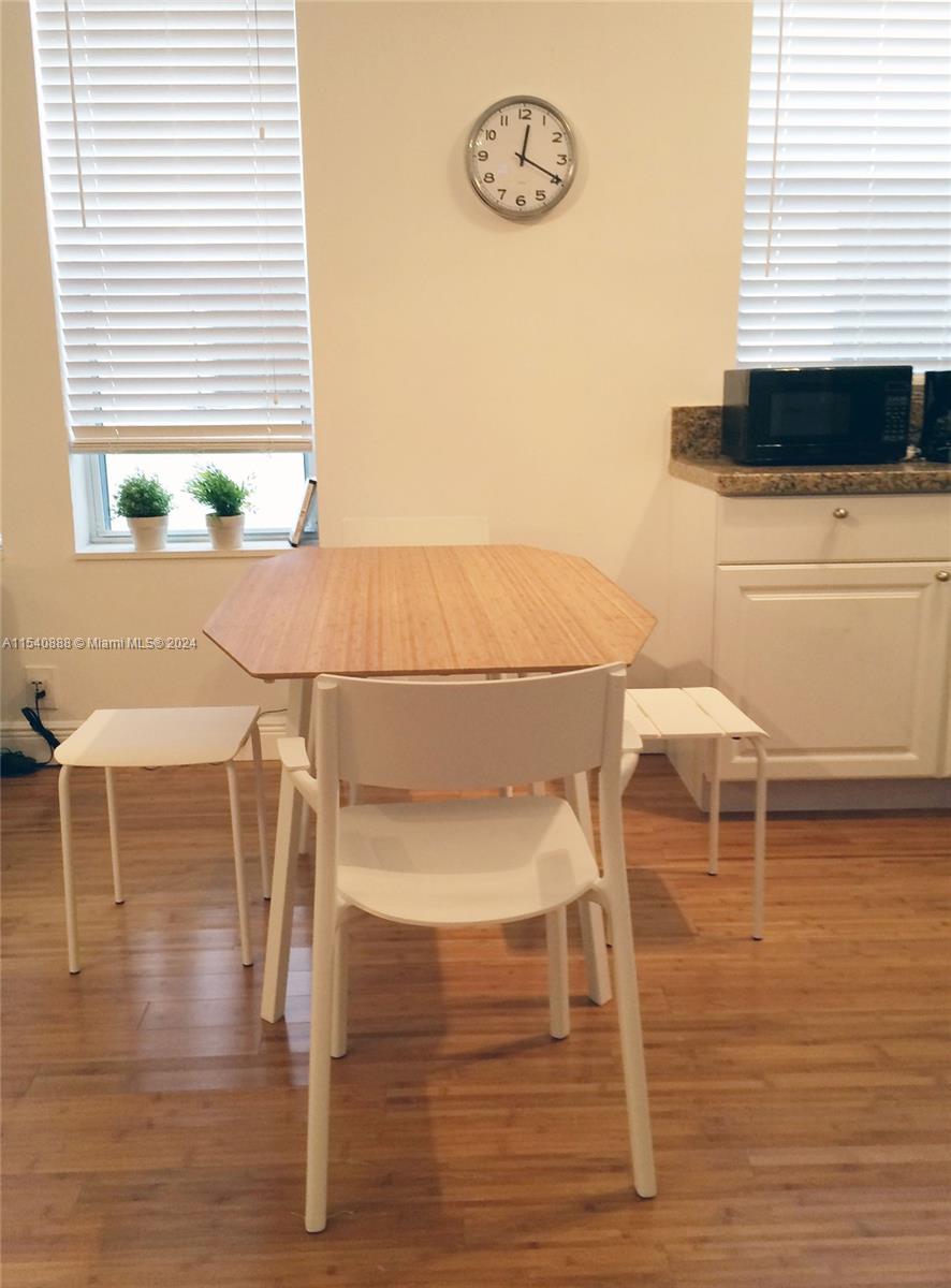 Sevilla Condo - Residential