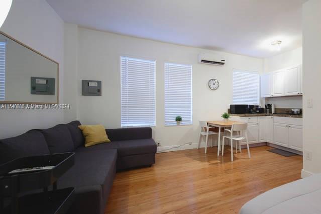 Sevilla Condo - Residential