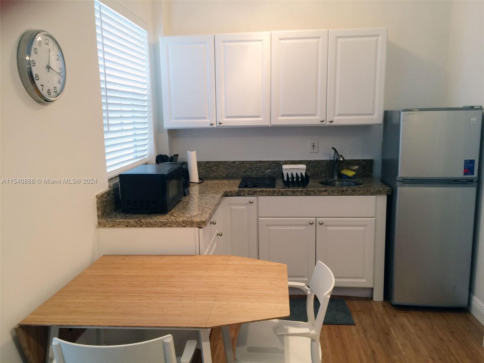 Sevilla Condo - Residential