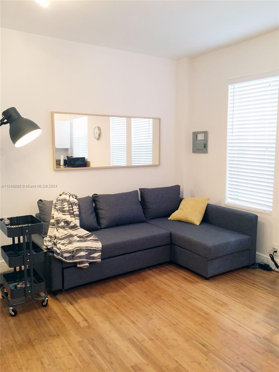 Sevilla Condo - Residential