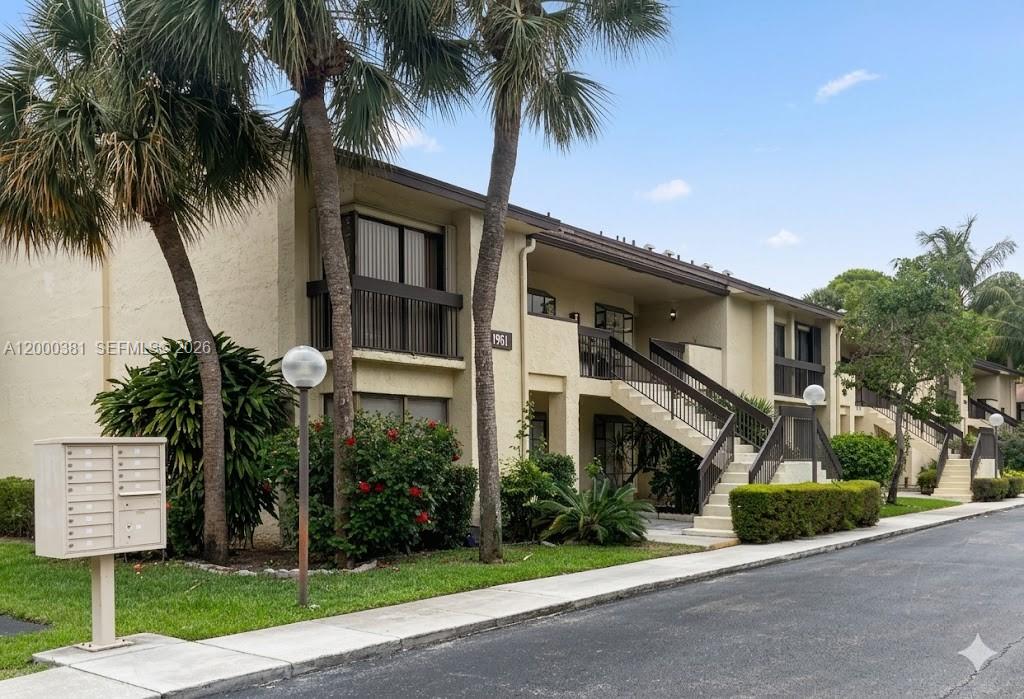 MEADOWRIDGE EAST CONDO - Residential