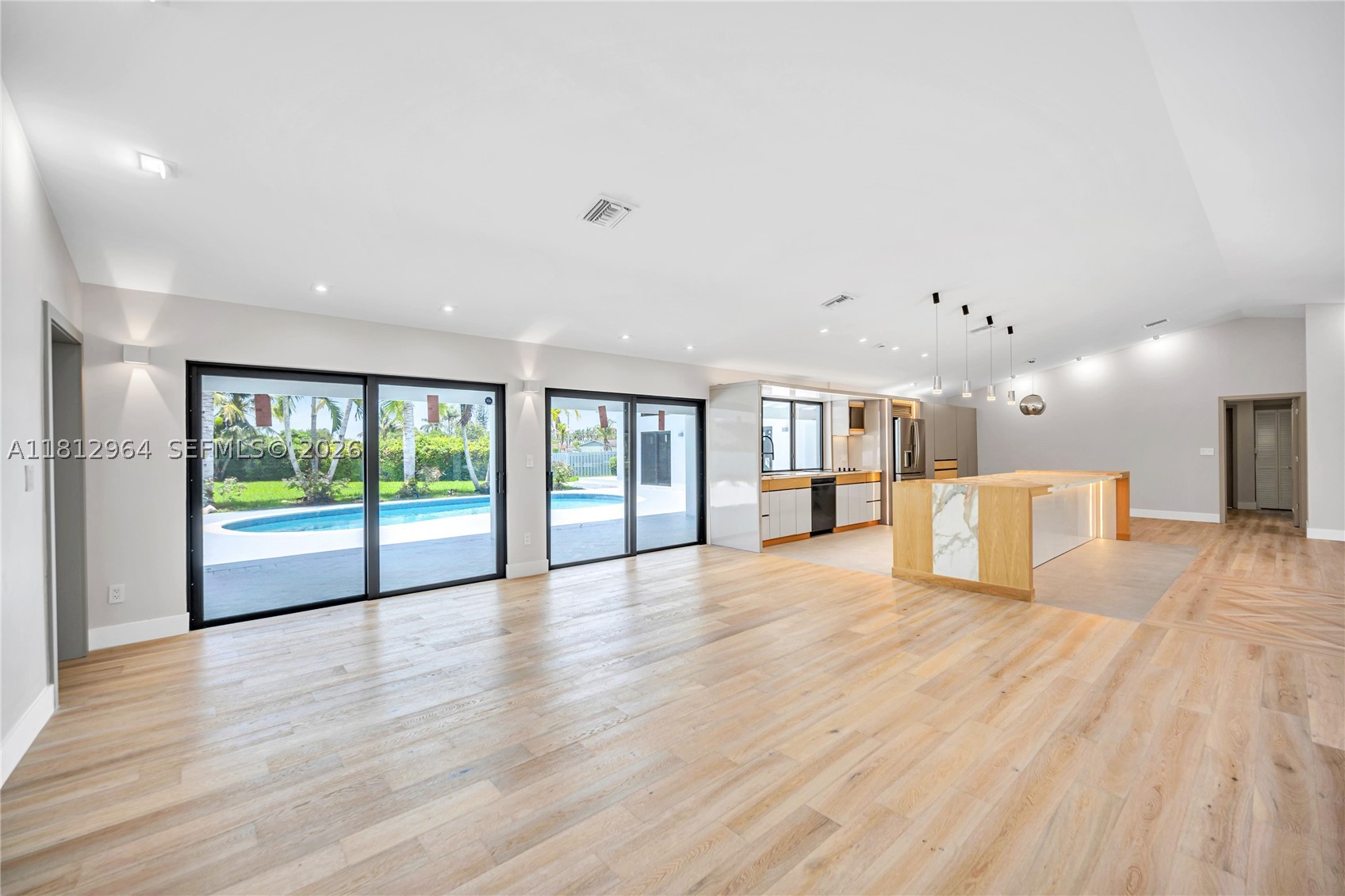 MARY ANN ESTATES 1ST ADDN - Residential