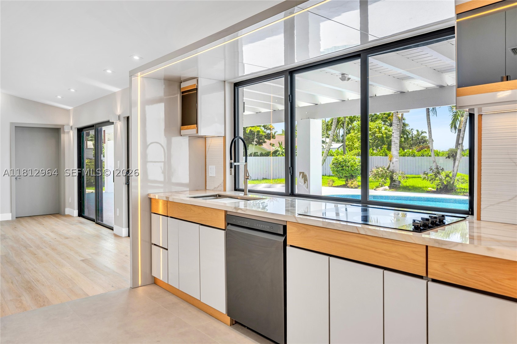 MARY ANN ESTATES 1ST ADDN - Residential