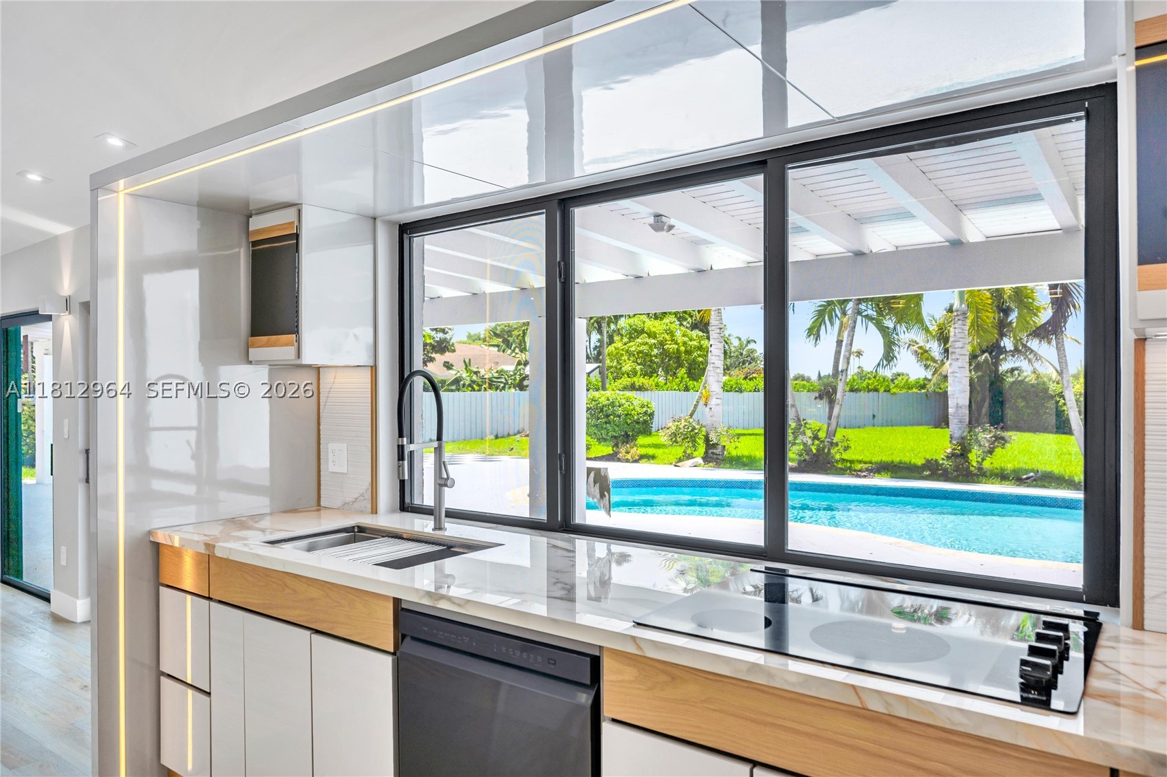 MARY ANN ESTATES 1ST ADDN - Residential