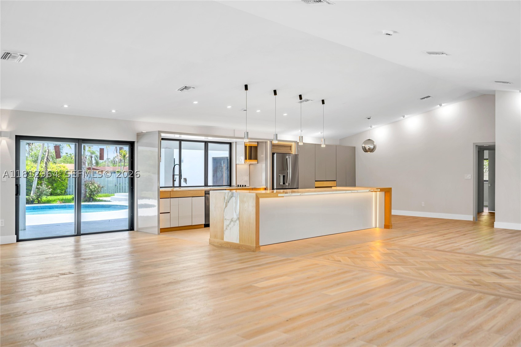 MARY ANN ESTATES 1ST ADDN - Residential