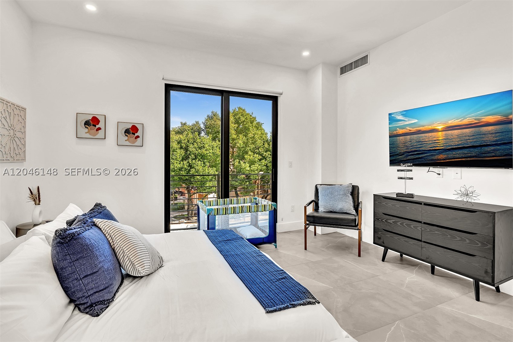 Everglade Land Sales Co - Residential Lease