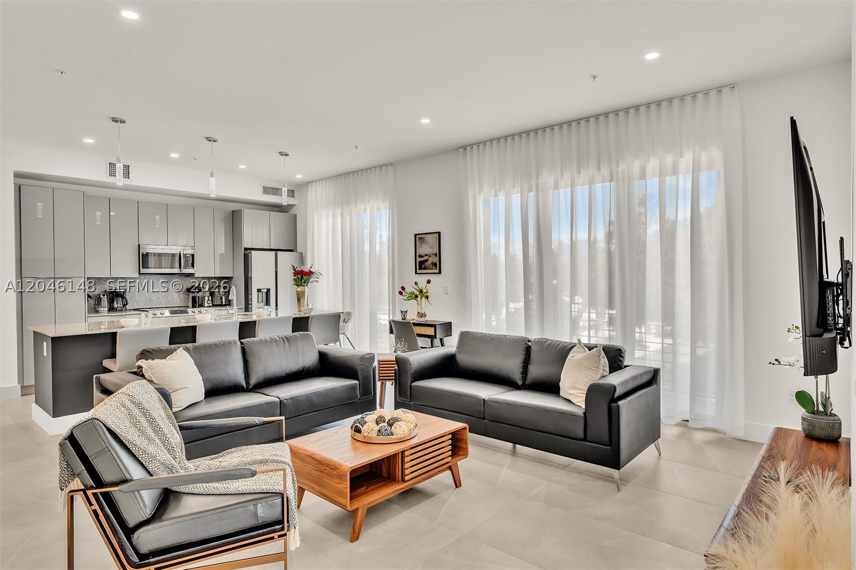 Everglade Land Sales Co - Residential Lease