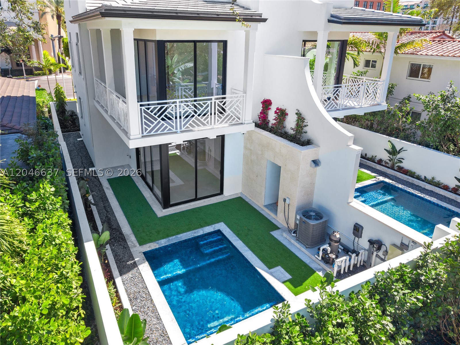CORAL GABLES BILTMORE SEC - Residential