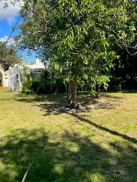 GRIFFINGS BISCAYNE PK EST - Residential