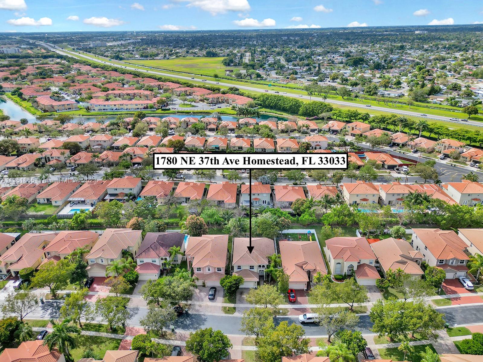 PORTOFINO LAKES - Residential