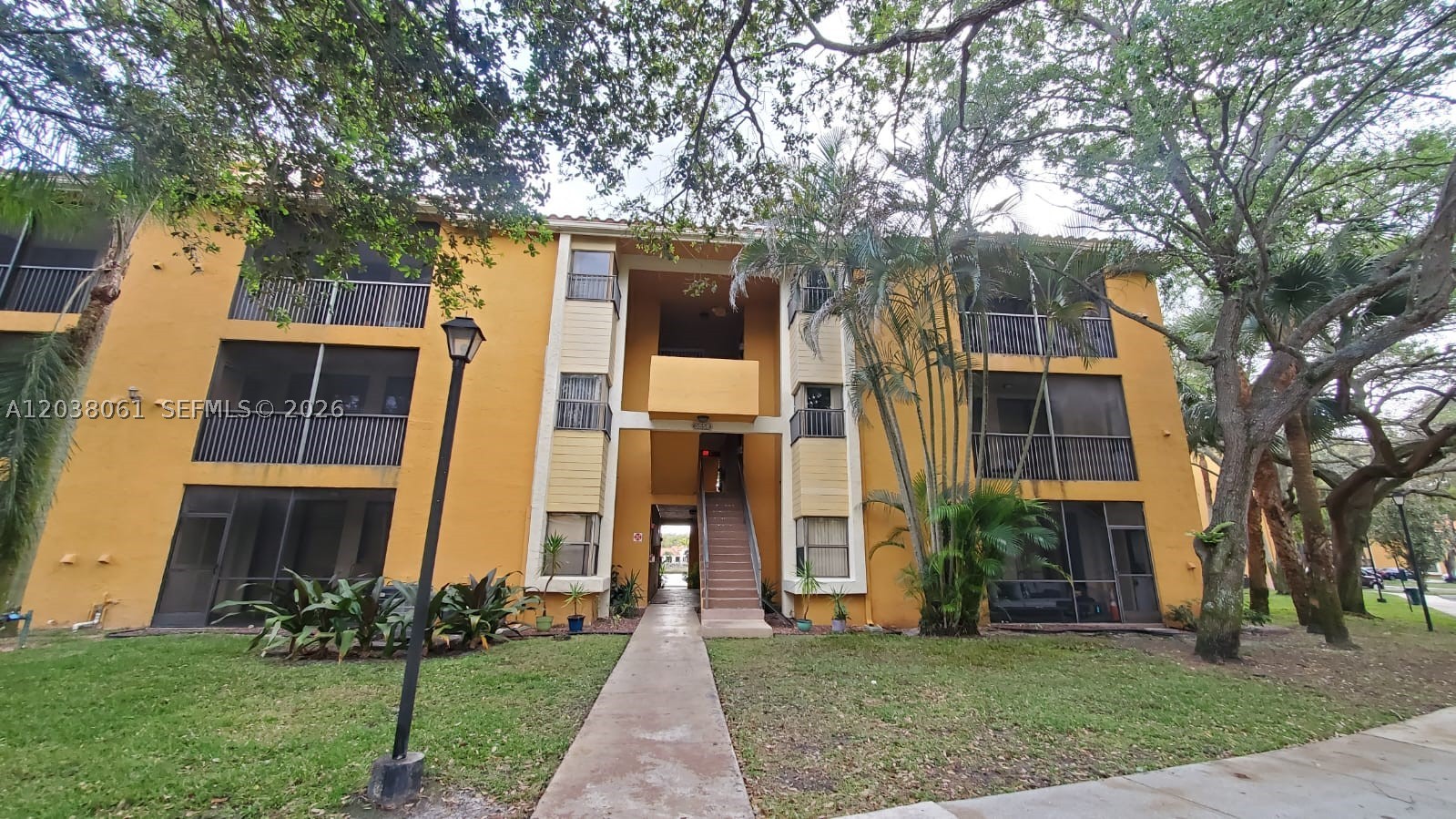 OLIVINE AT THE TOWNSHIP - Residential Lease