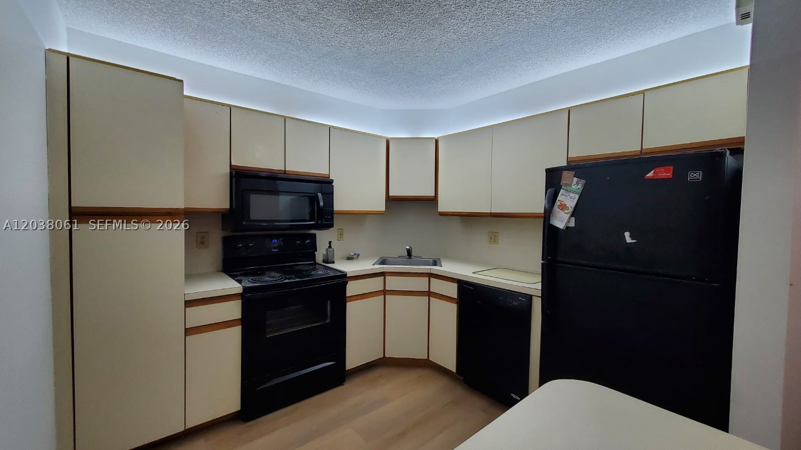 OLIVINE AT THE TOWNSHIP - Residential Lease