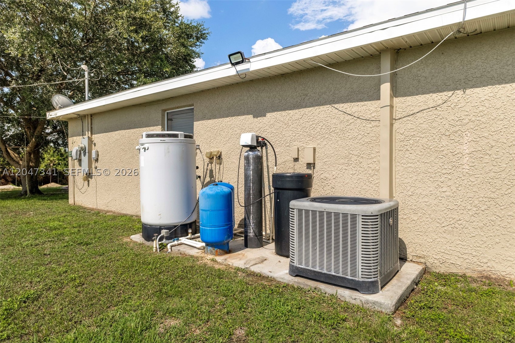 LEHIGH ACRES UNIT 10 - Residential