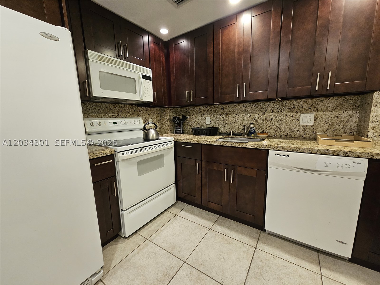 HEMISPHERES CONDO - Residential Lease