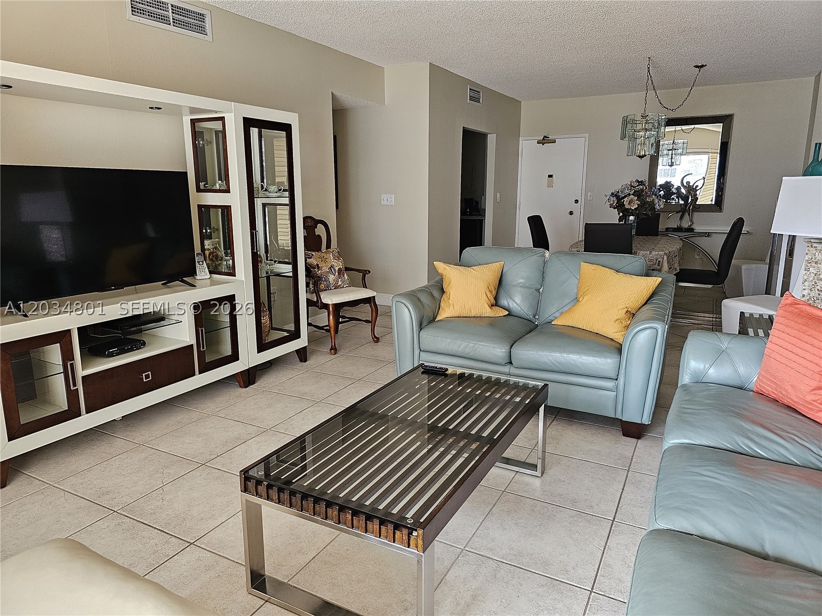 HEMISPHERES CONDO - Residential Lease