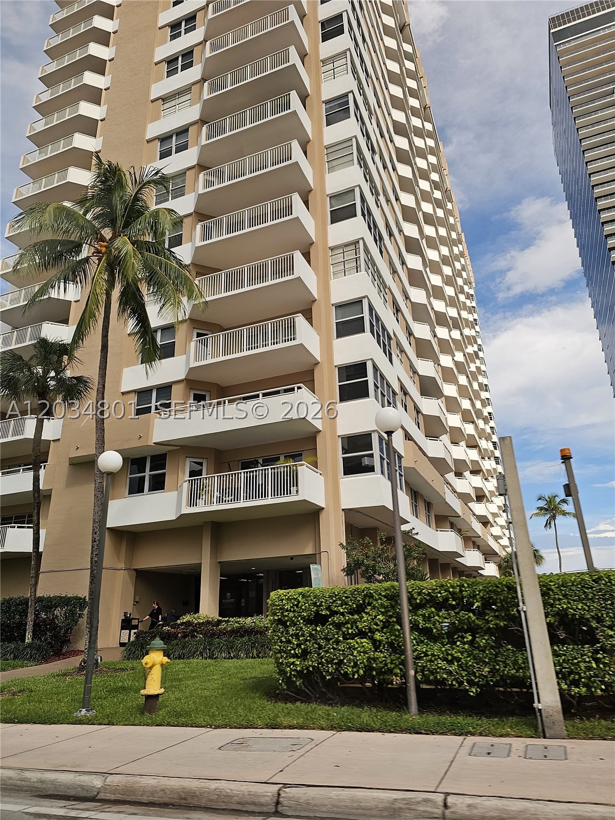 HEMISPHERES CONDO - Residential Lease