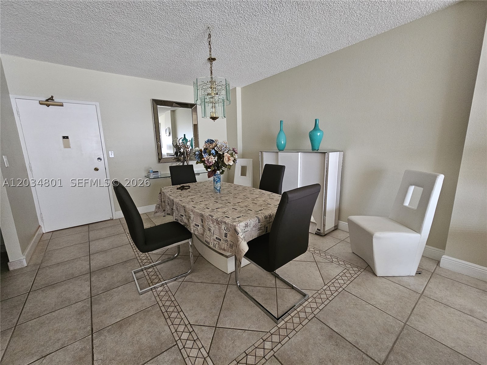 HEMISPHERES CONDO - Residential Lease