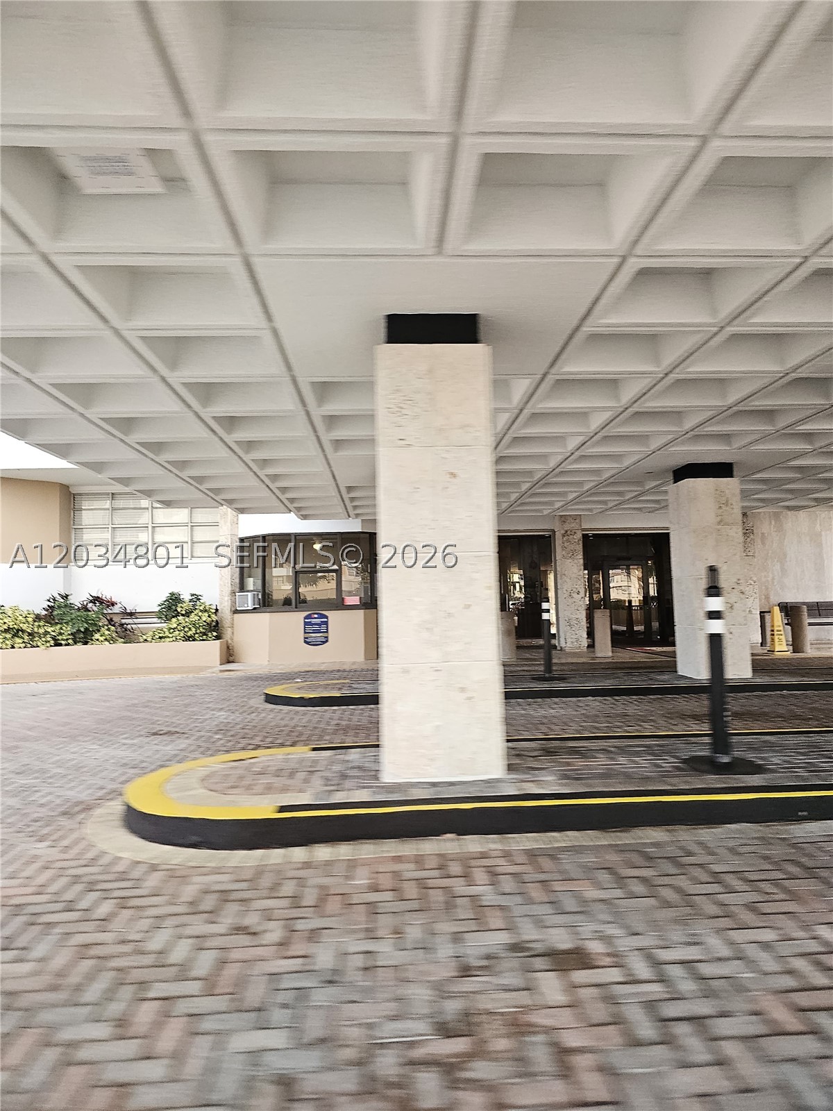 HEMISPHERES CONDO - Residential Lease