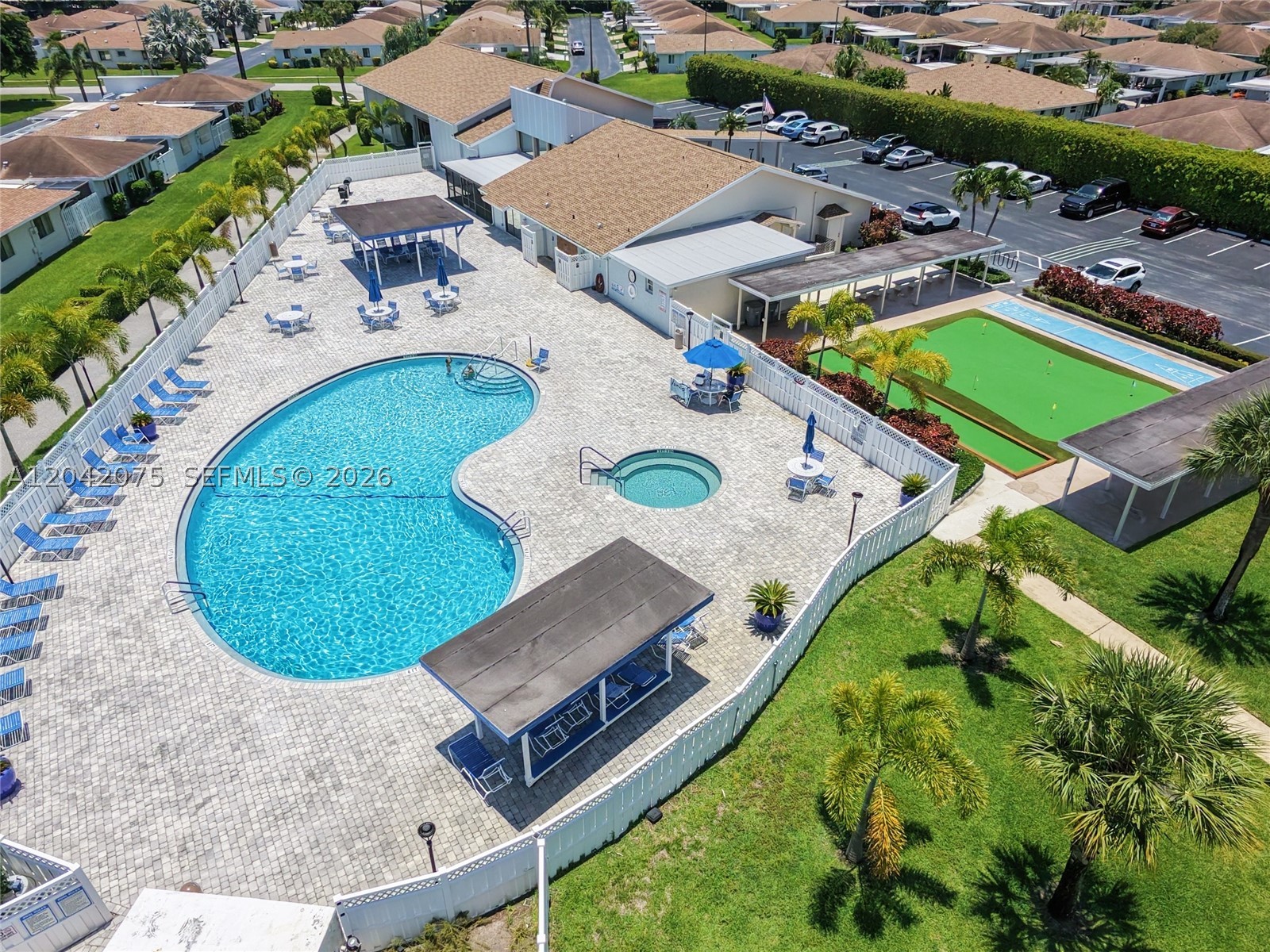 CAMELOT VILLAGE SEC 1 - Residential
