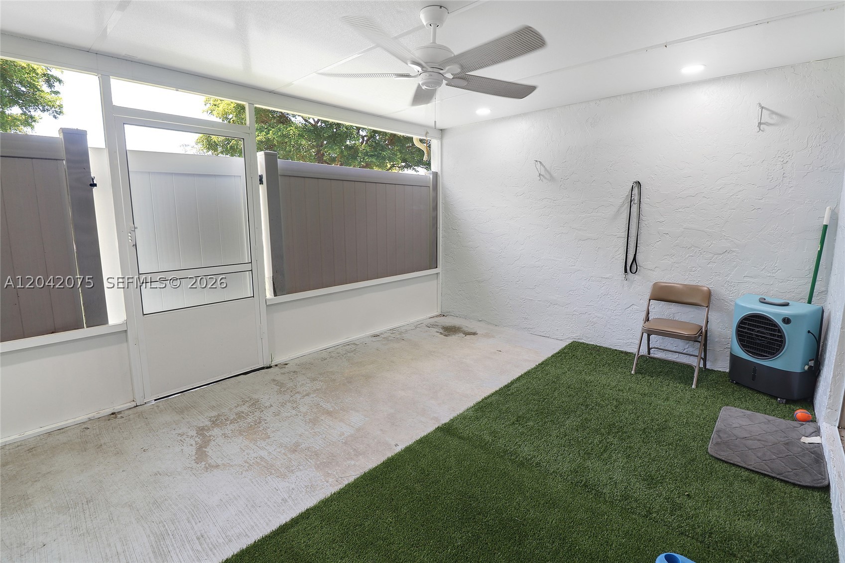 CAMELOT VILLAGE SEC 1 - Residential