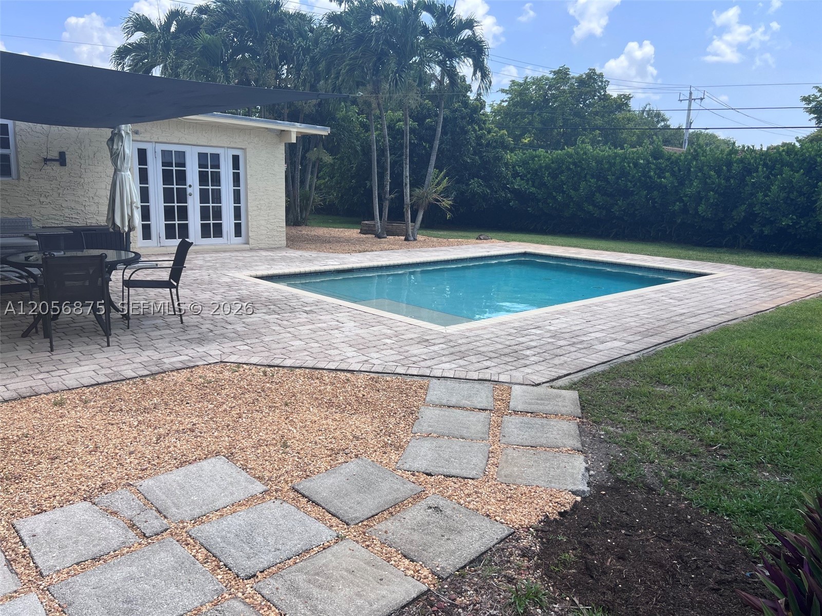 PLANTATION GARDENS 3RD SE - Residential