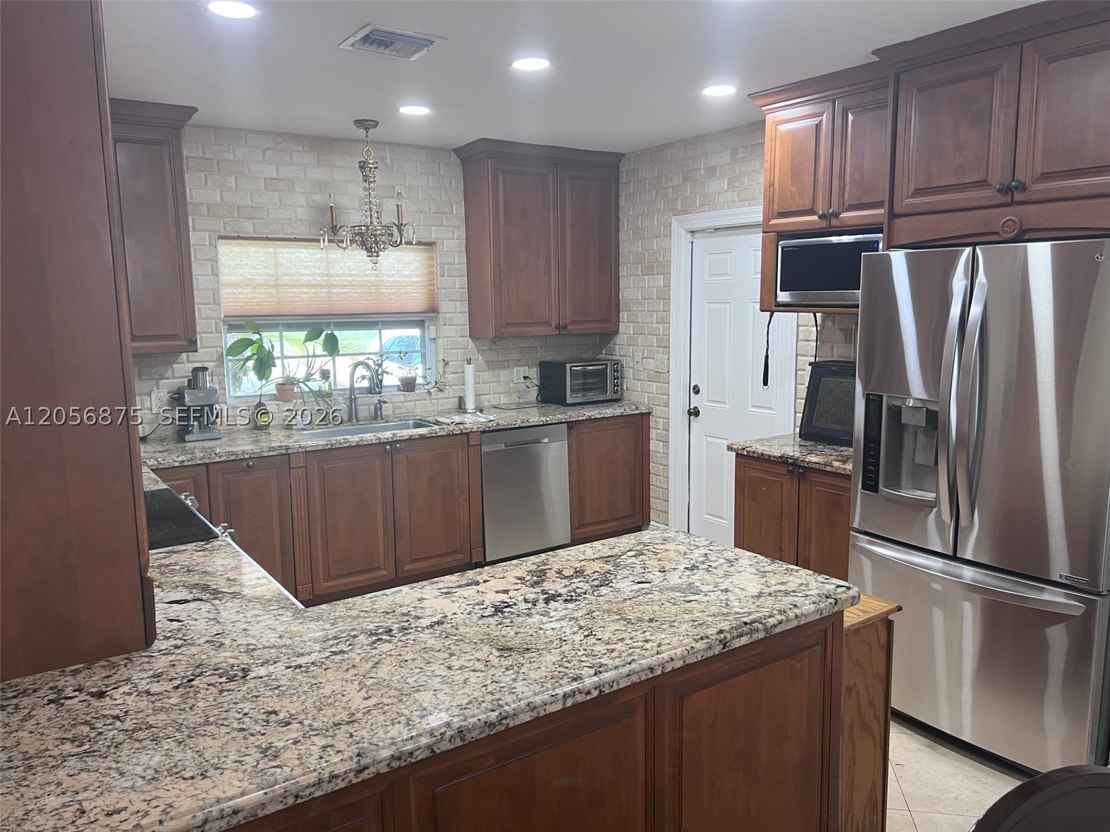 PLANTATION GARDENS 3RD SE - Residential