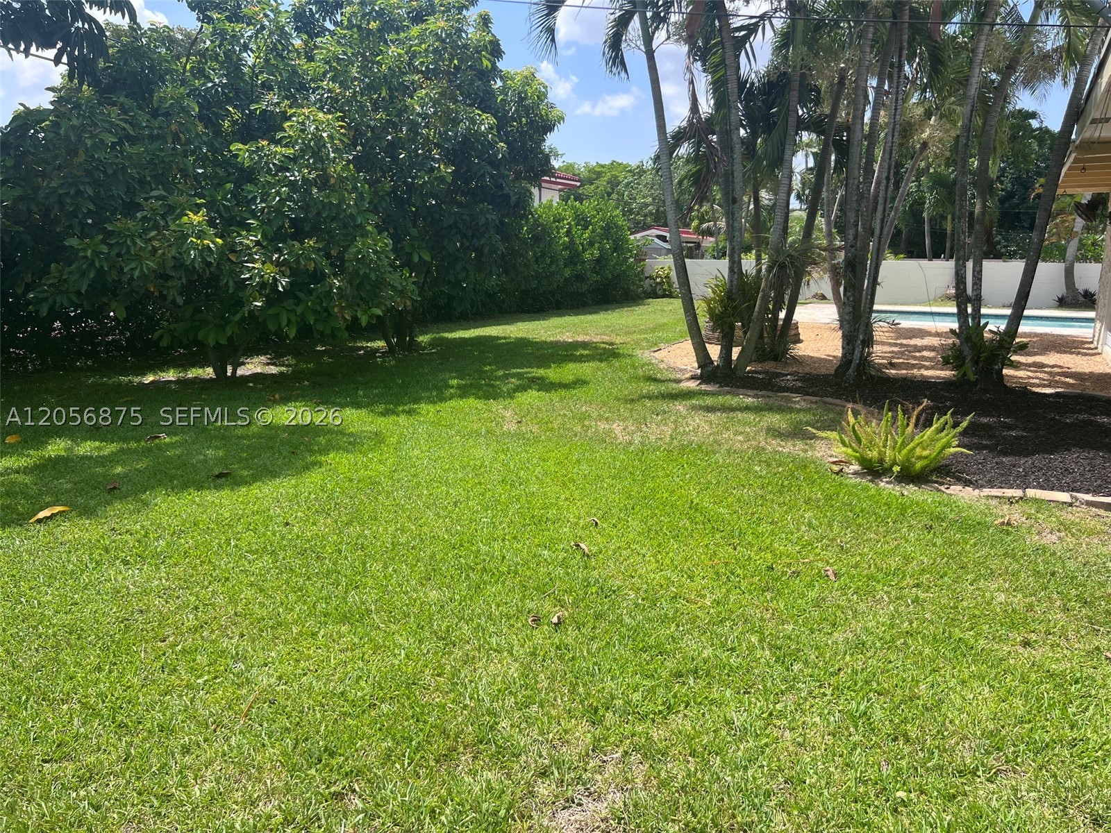 PLANTATION GARDENS 3RD SE - Residential