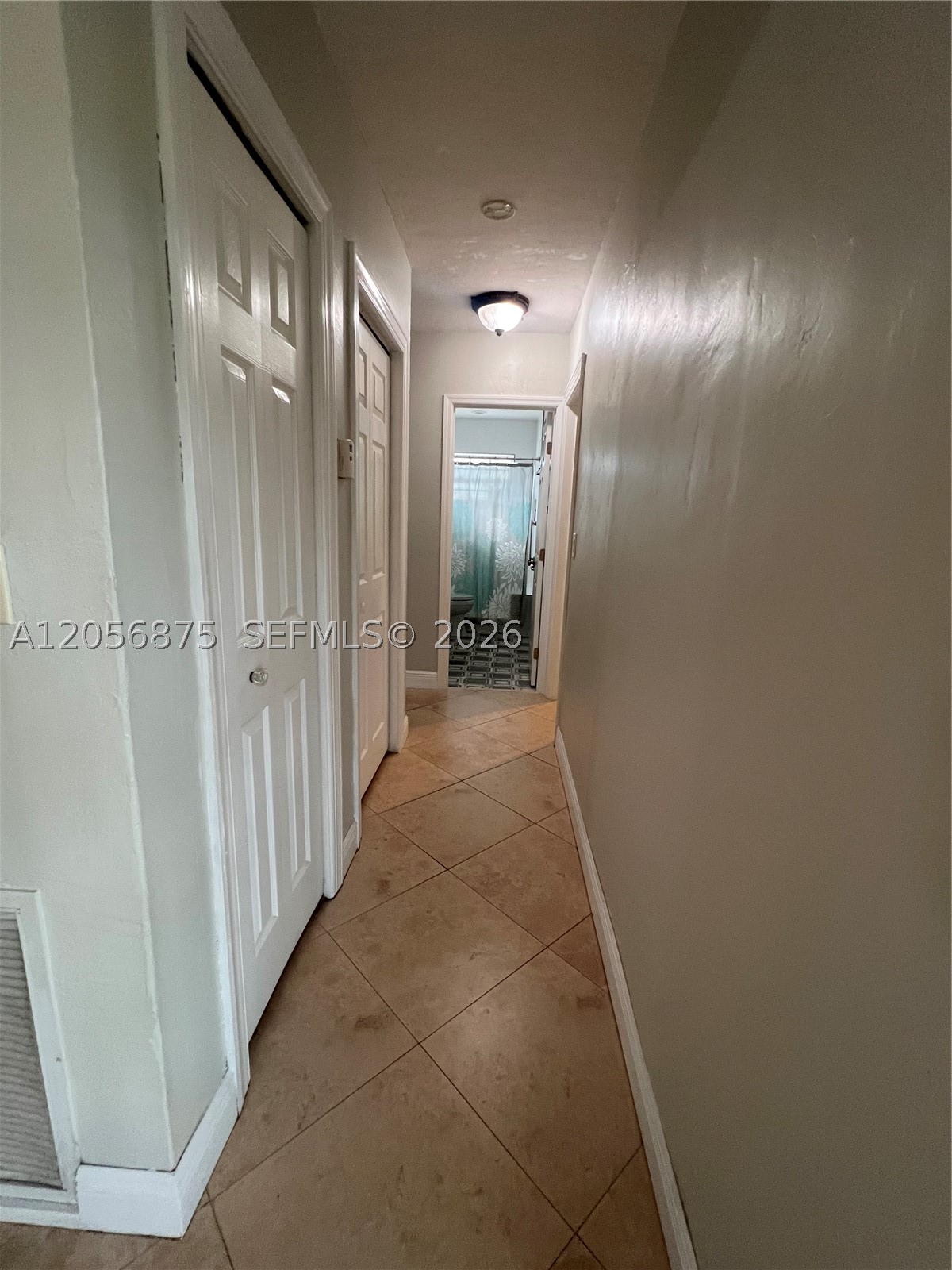 PLANTATION GARDENS 3RD SE - Residential