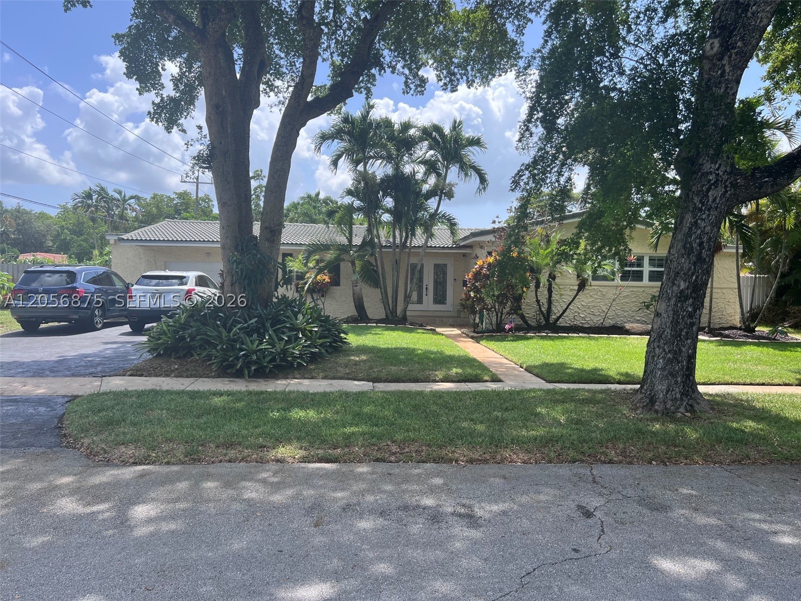 PLANTATION GARDENS 3RD SE - Residential