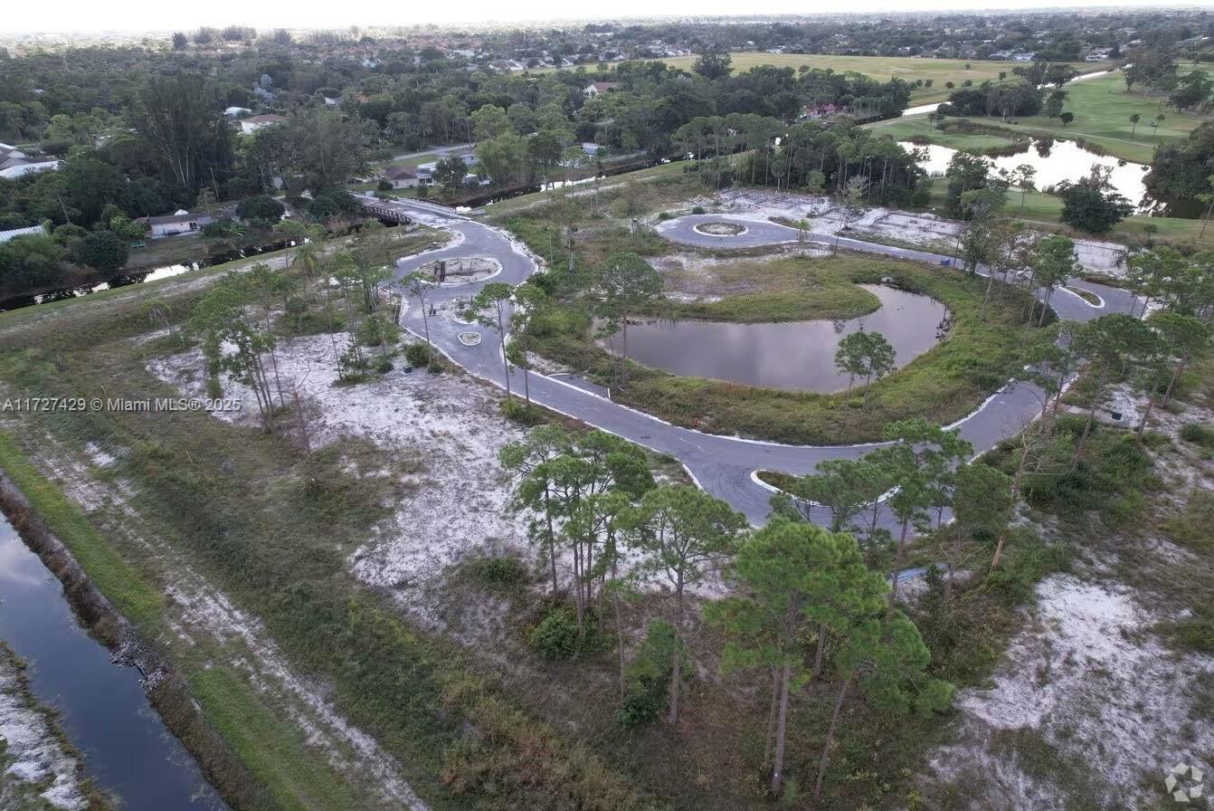 LYNX GOLF ESTATES - Residential