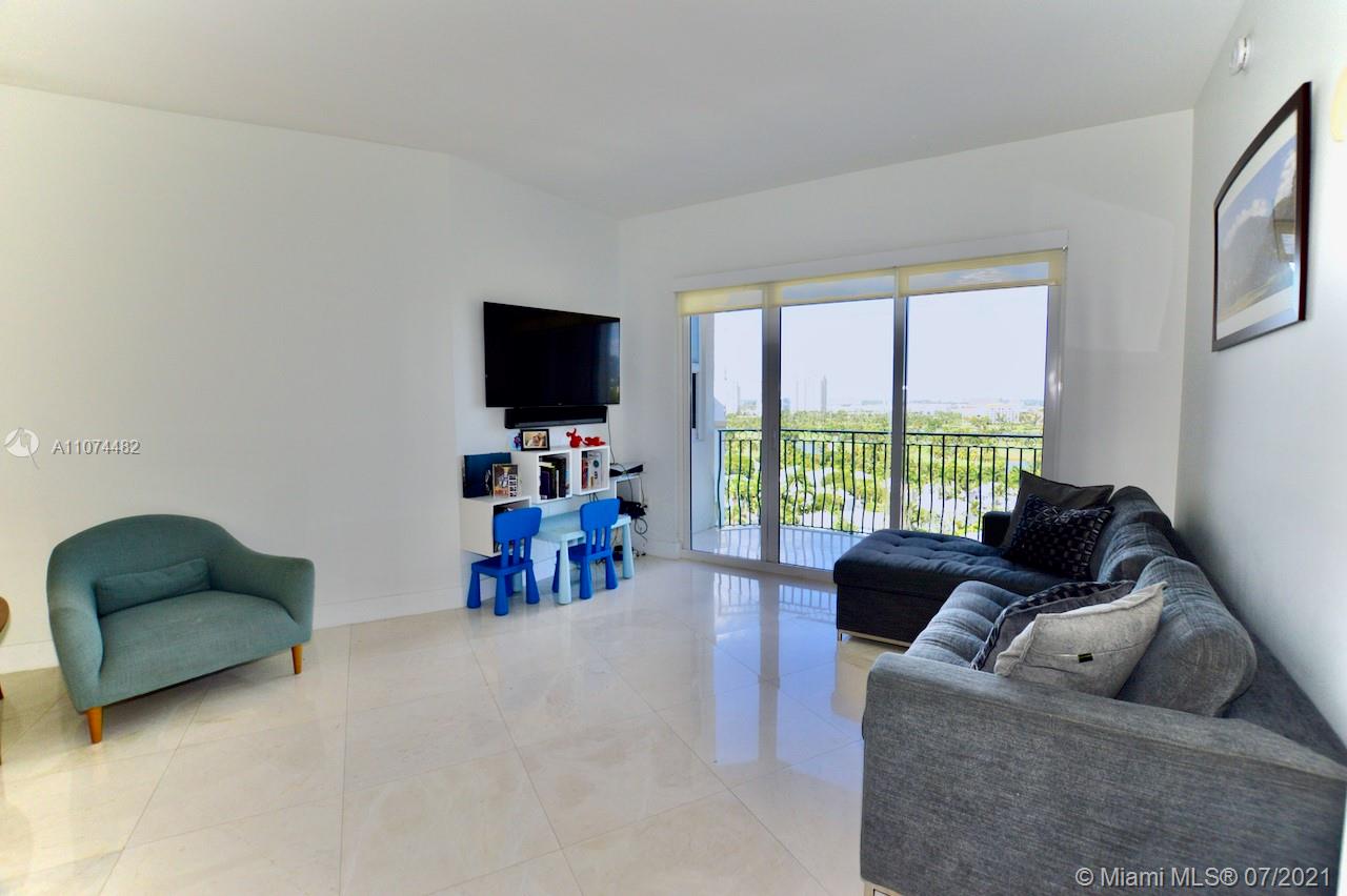 TURNBERRY VILLAGE SO TOWE - Residential