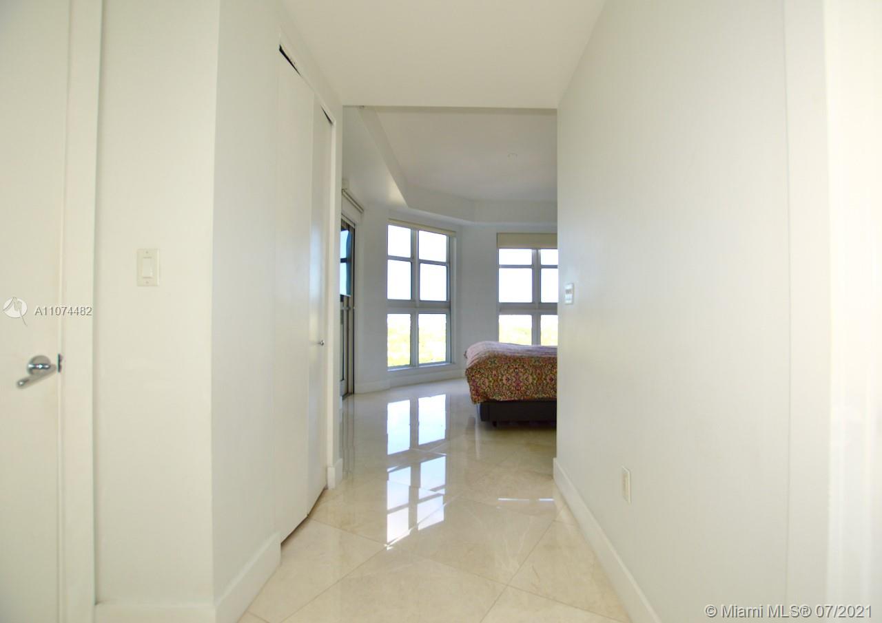 TURNBERRY VILLAGE SO TOWE - Residential