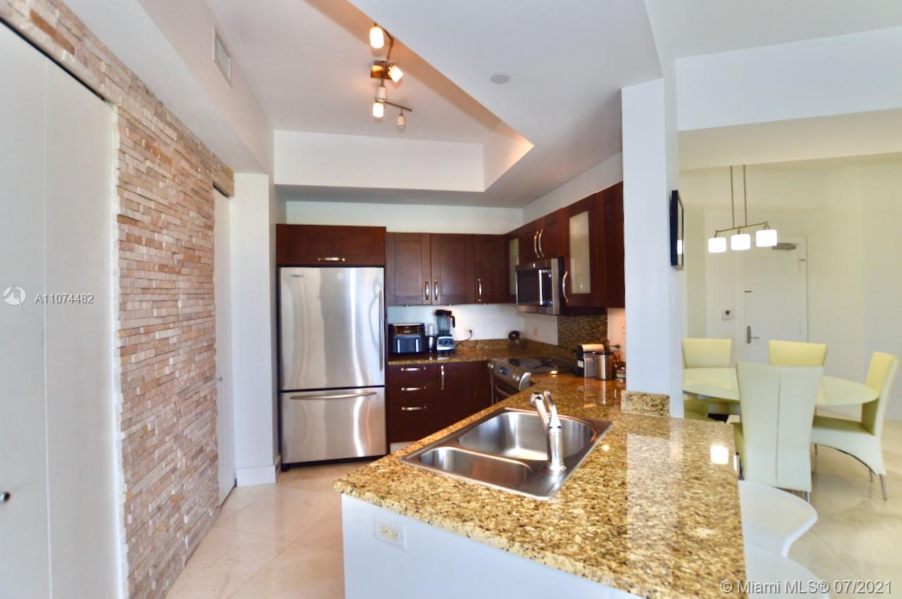 TURNBERRY VILLAGE SO TOWE - Residential