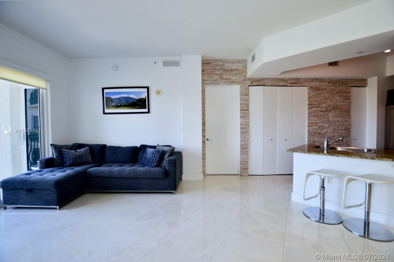 TURNBERRY VILLAGE SO TOWE - Residential