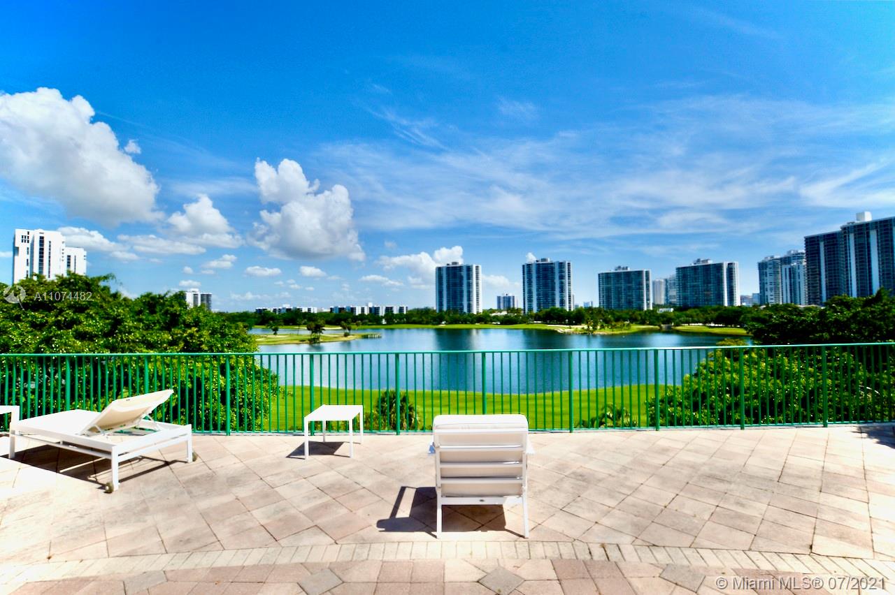 TURNBERRY VILLAGE SO TOWE - Residential