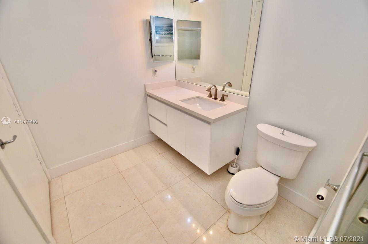 TURNBERRY VILLAGE SO TOWE - Residential