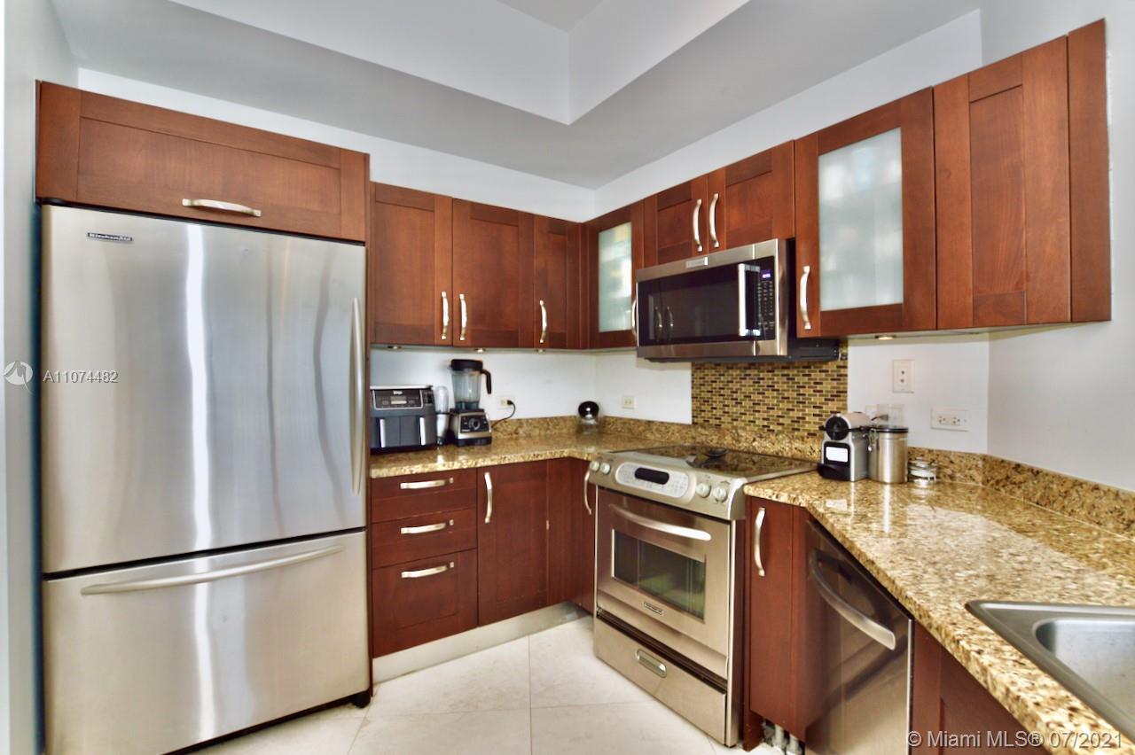 TURNBERRY VILLAGE SO TOWE - Residential