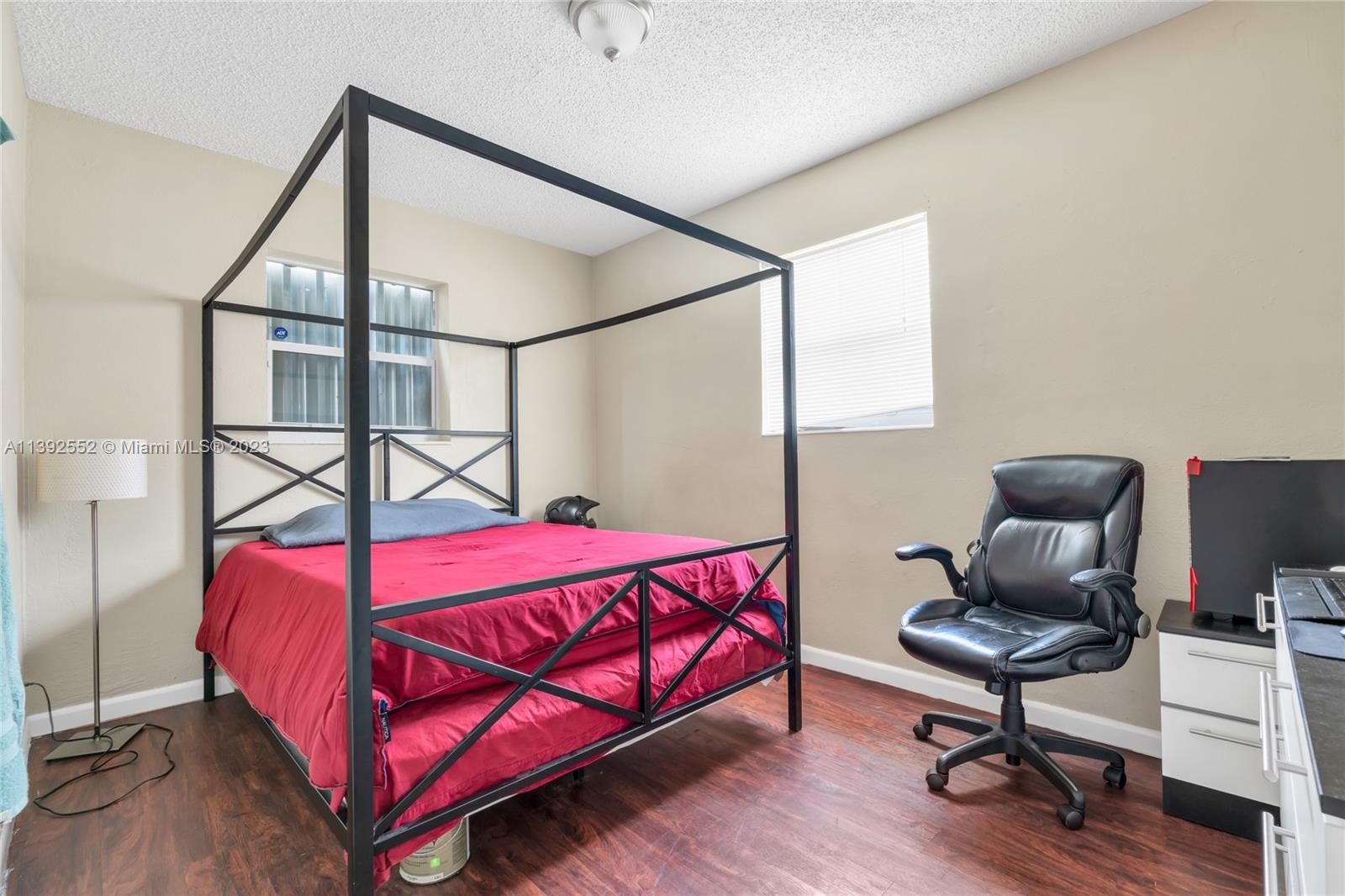 LAKE FOREST SEC 4 - Residential