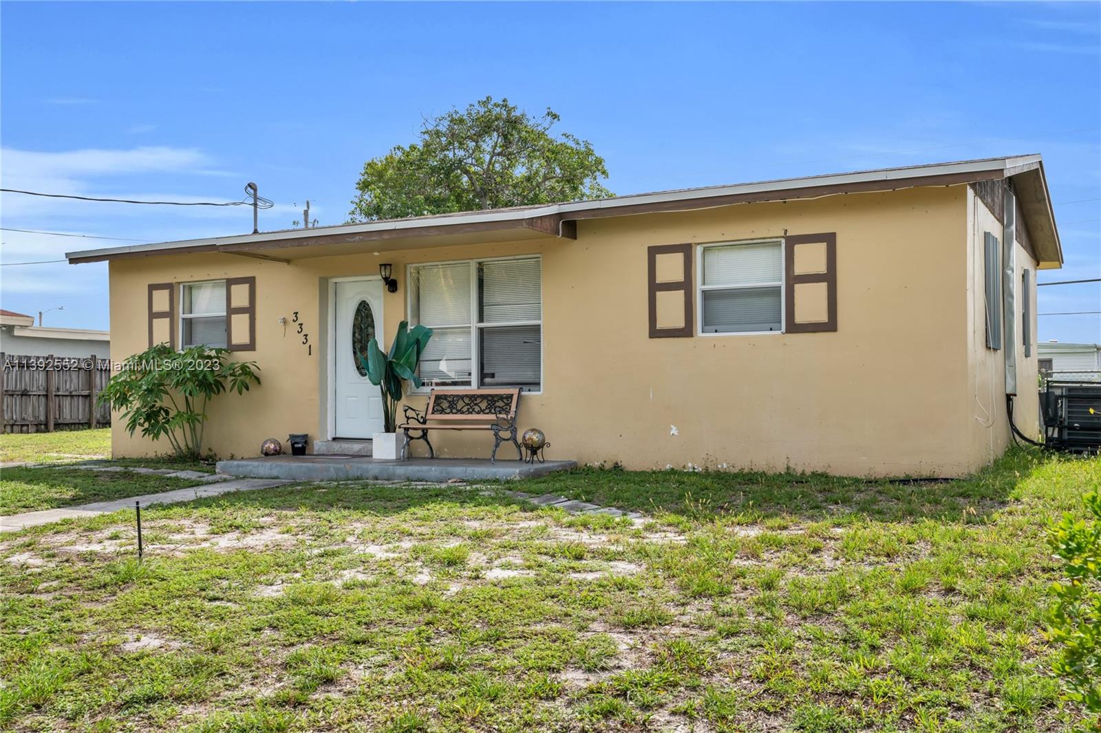 LAKE FOREST SEC 4 - Residential