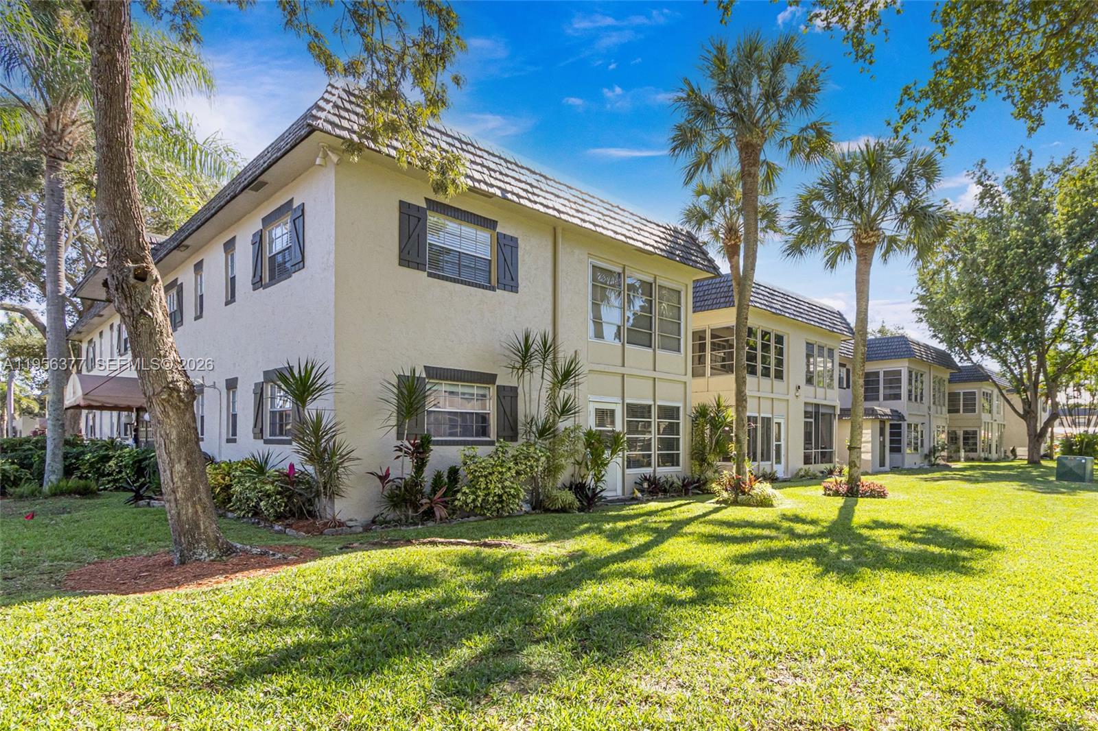 MEADOWS CONDO - Residential