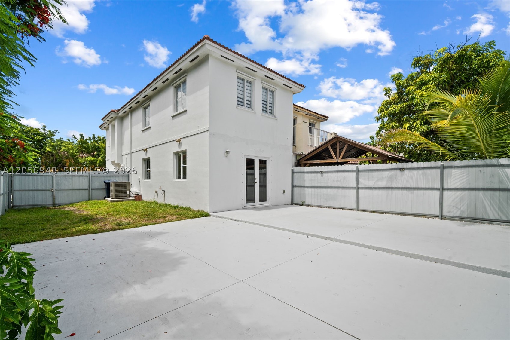 NARANJA GARDENS - Residential