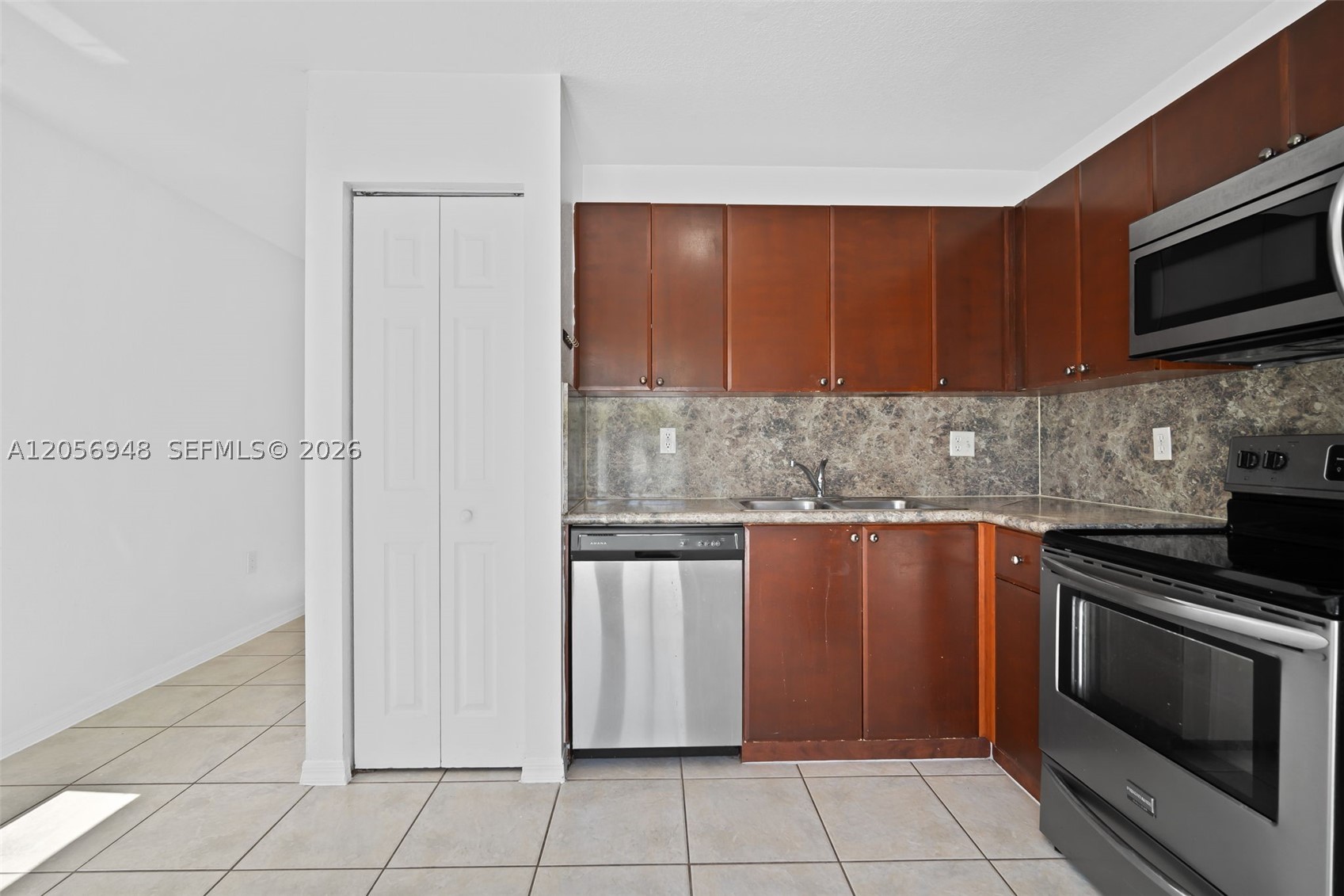NARANJA GARDENS - Residential