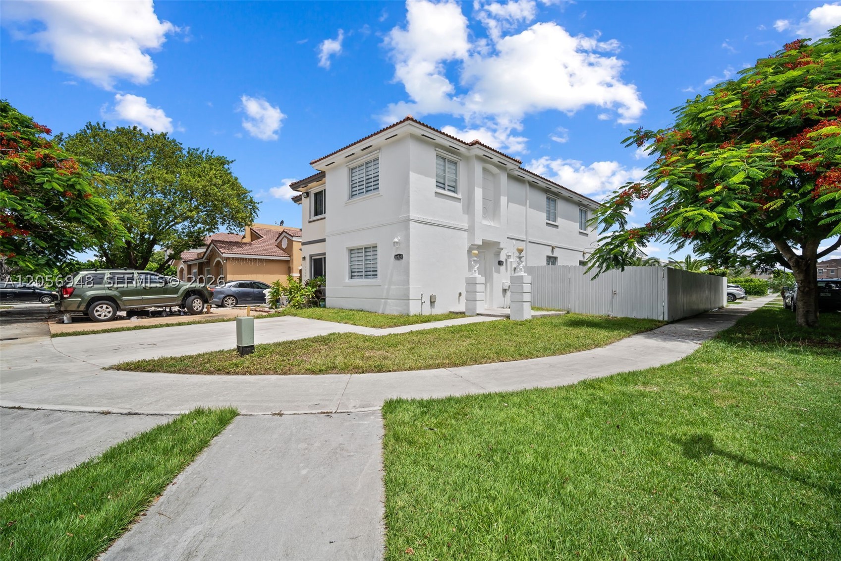 NARANJA GARDENS - Residential