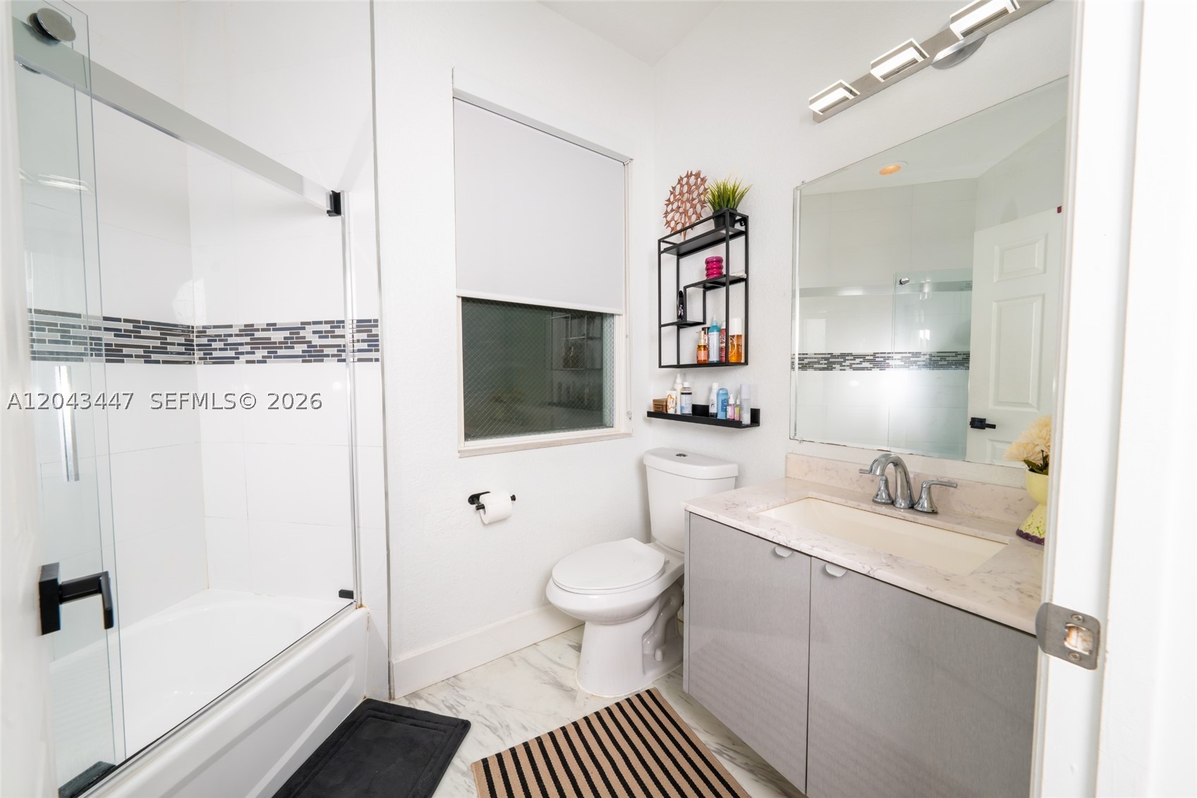 PROMENADE SHORES AT DORAL - Residential