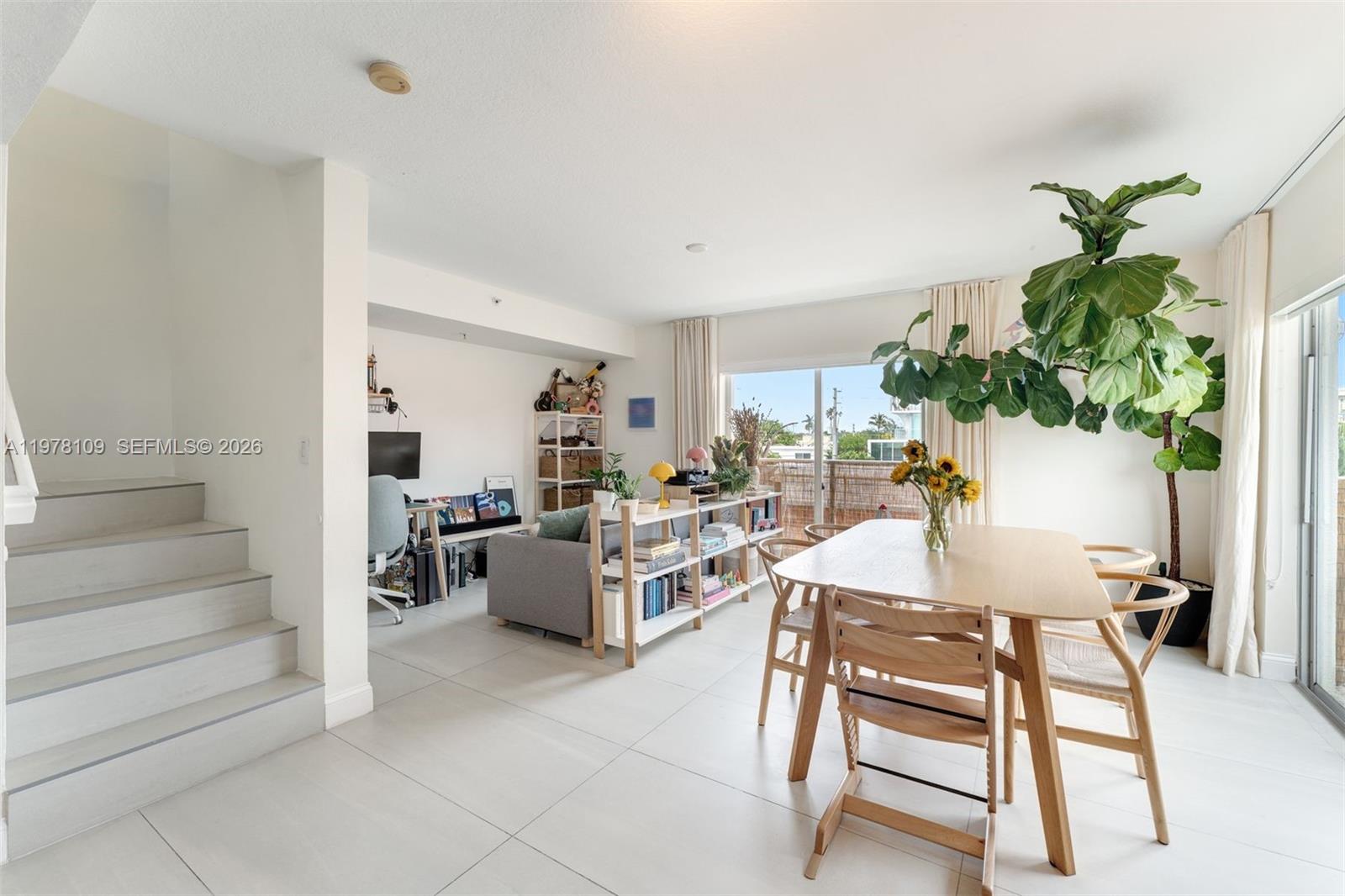 LAS BRISAS OF MIAMI BEACH - Residential Lease
