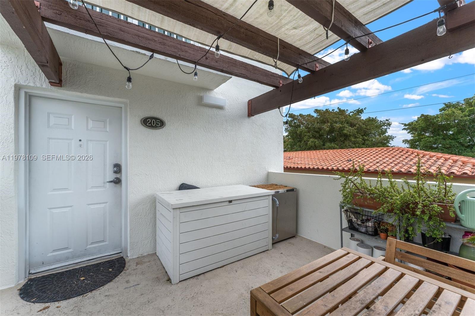 LAS BRISAS OF MIAMI BEACH - Residential Lease