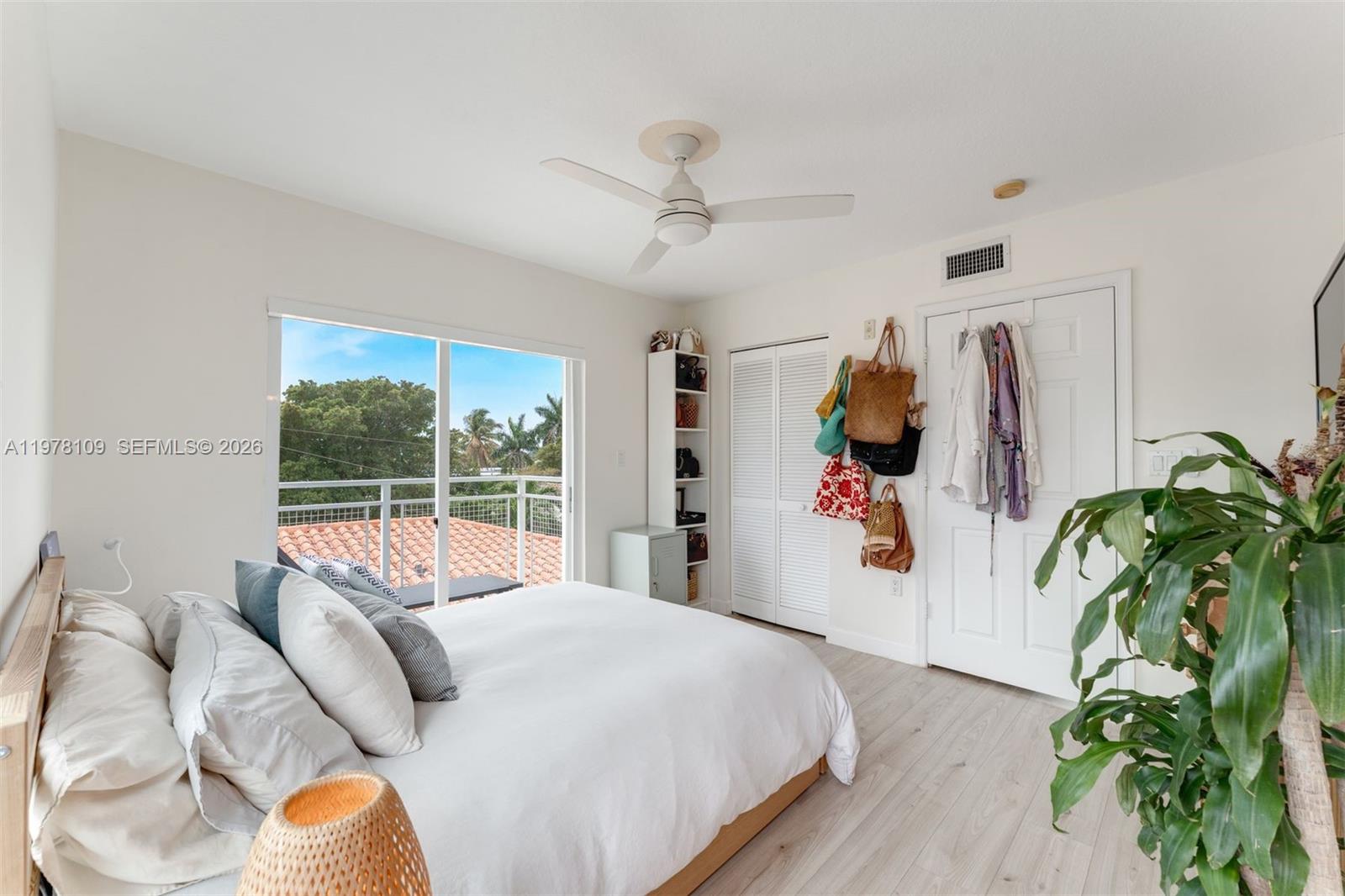 LAS BRISAS OF MIAMI BEACH - Residential Lease